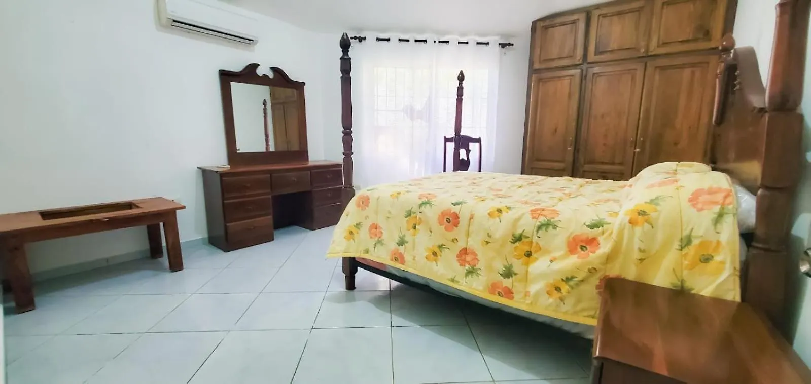 Yoyo Dolfin Residencia Villa Sosua Dominican Republic
