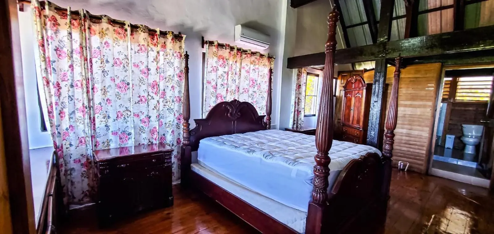 Yoyo Dolfin Residencia Villa Sosua