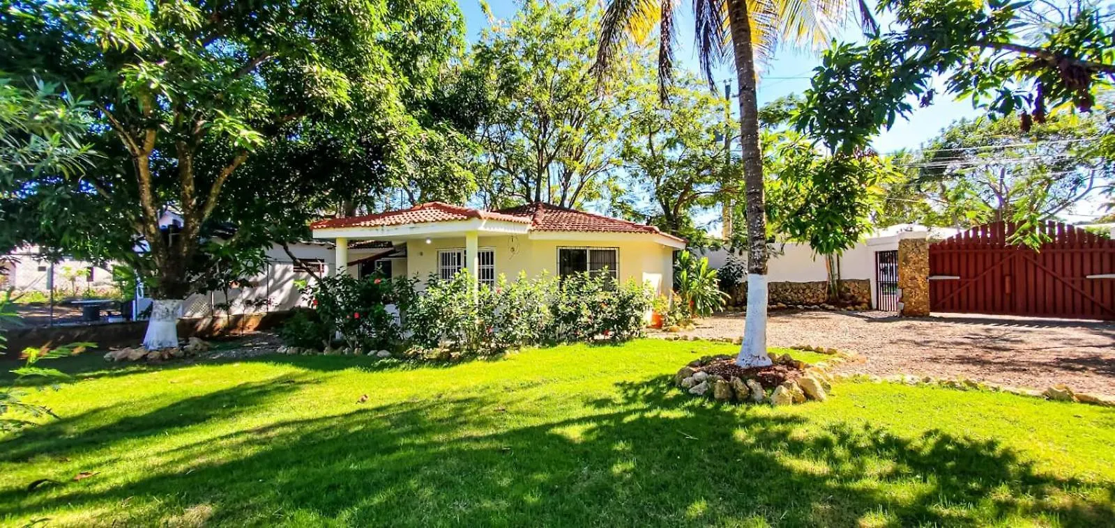 Yoyo Dolfin Residencia Villa Sosua