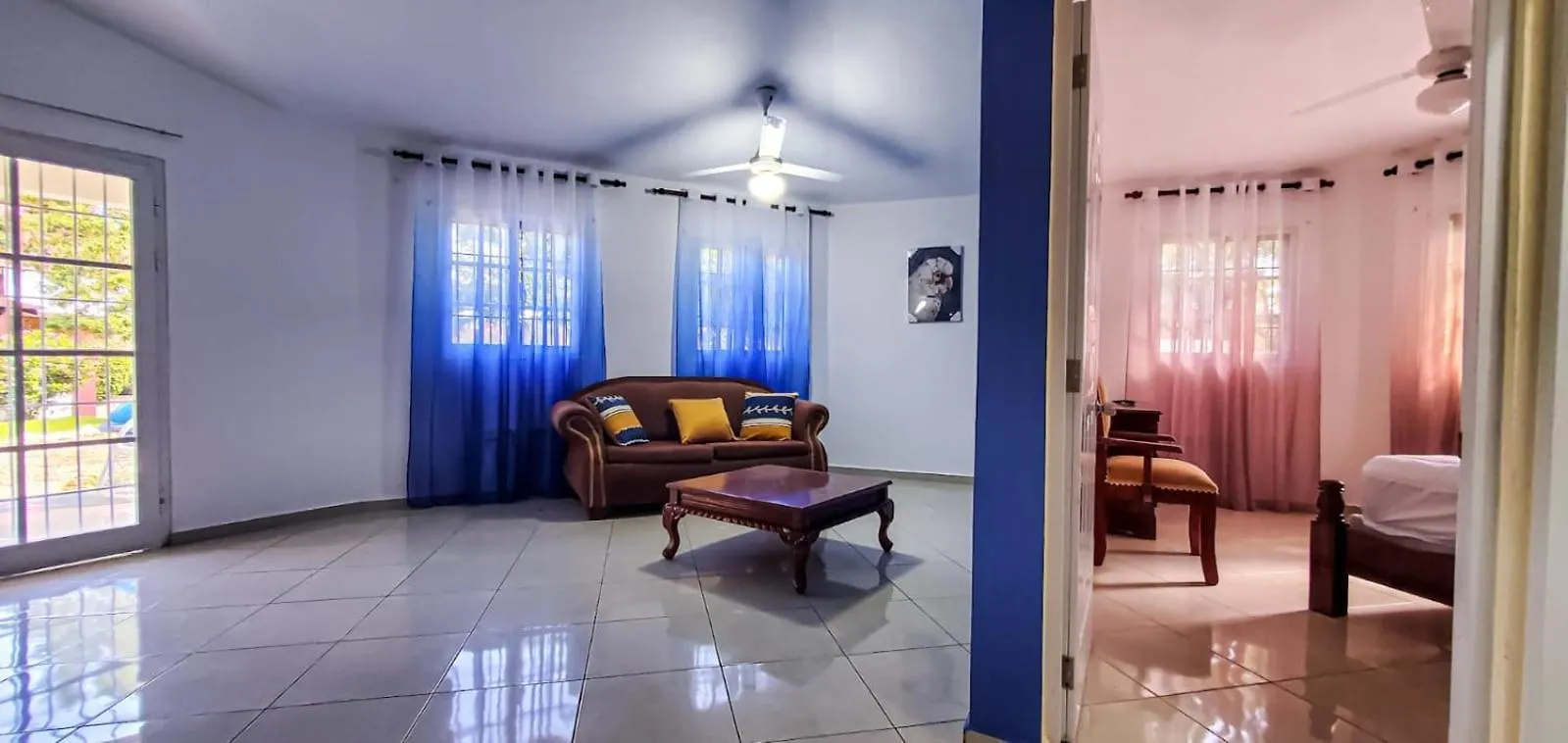 Yoyo Dolfin Residencia Villa Sosua
